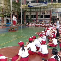 "Bulan Bahasa, bulan kita berkarya dengan kata!"